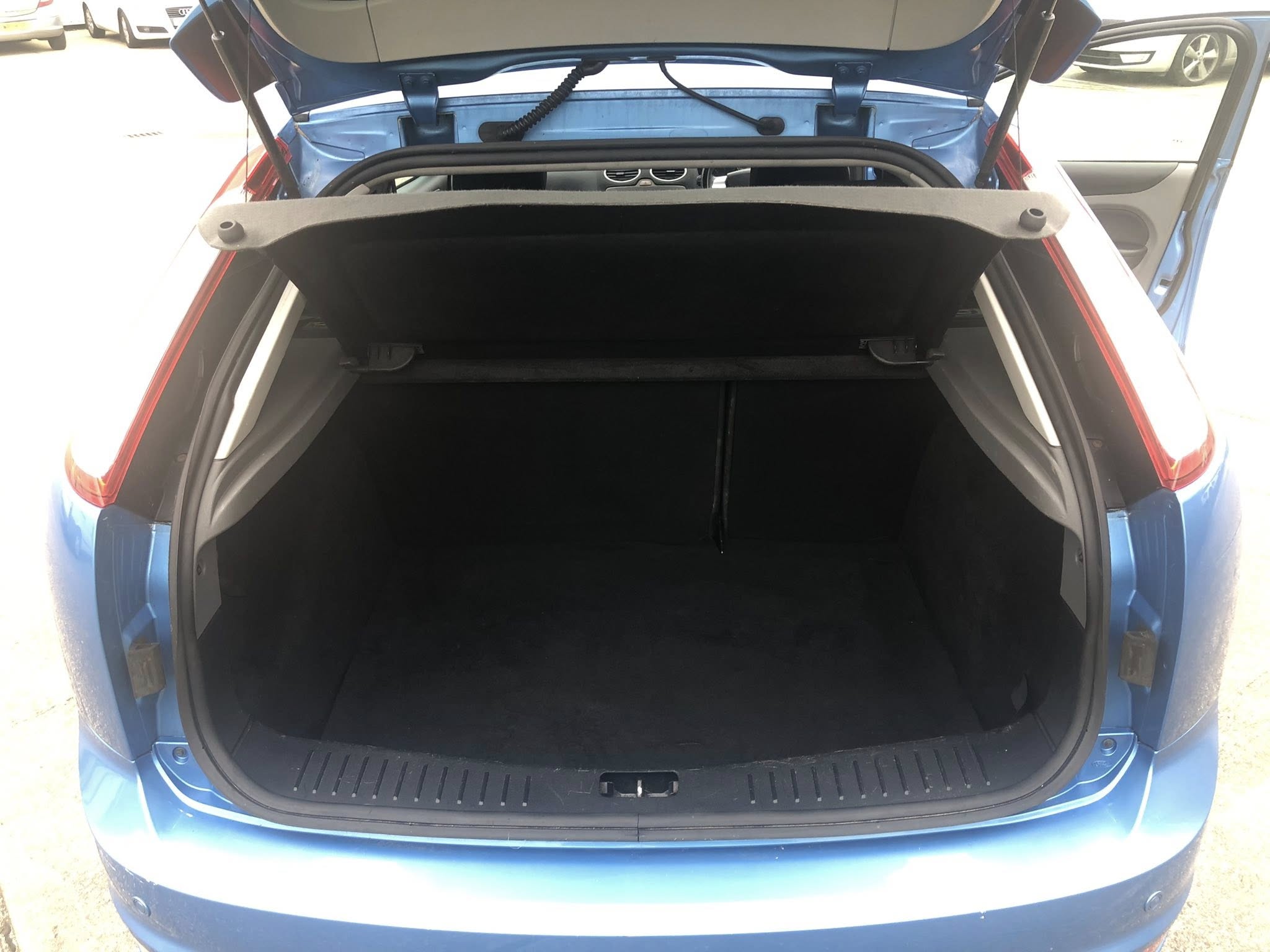 
								FORD FOCUS TITANIUM TDCI full									